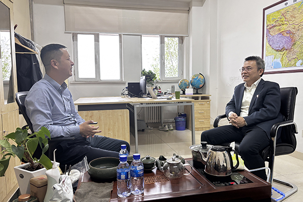 總經(jīng)理龔勇帶隊(duì)赴烏魯木齊航空洽談合作